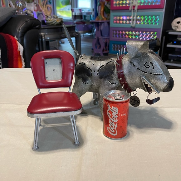 Retro Chair 🪑 Picture Frame - Picture 12 of 12